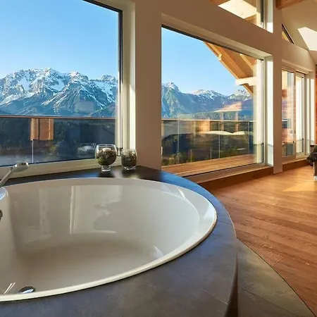 Alpstuga Luxury Panorama *